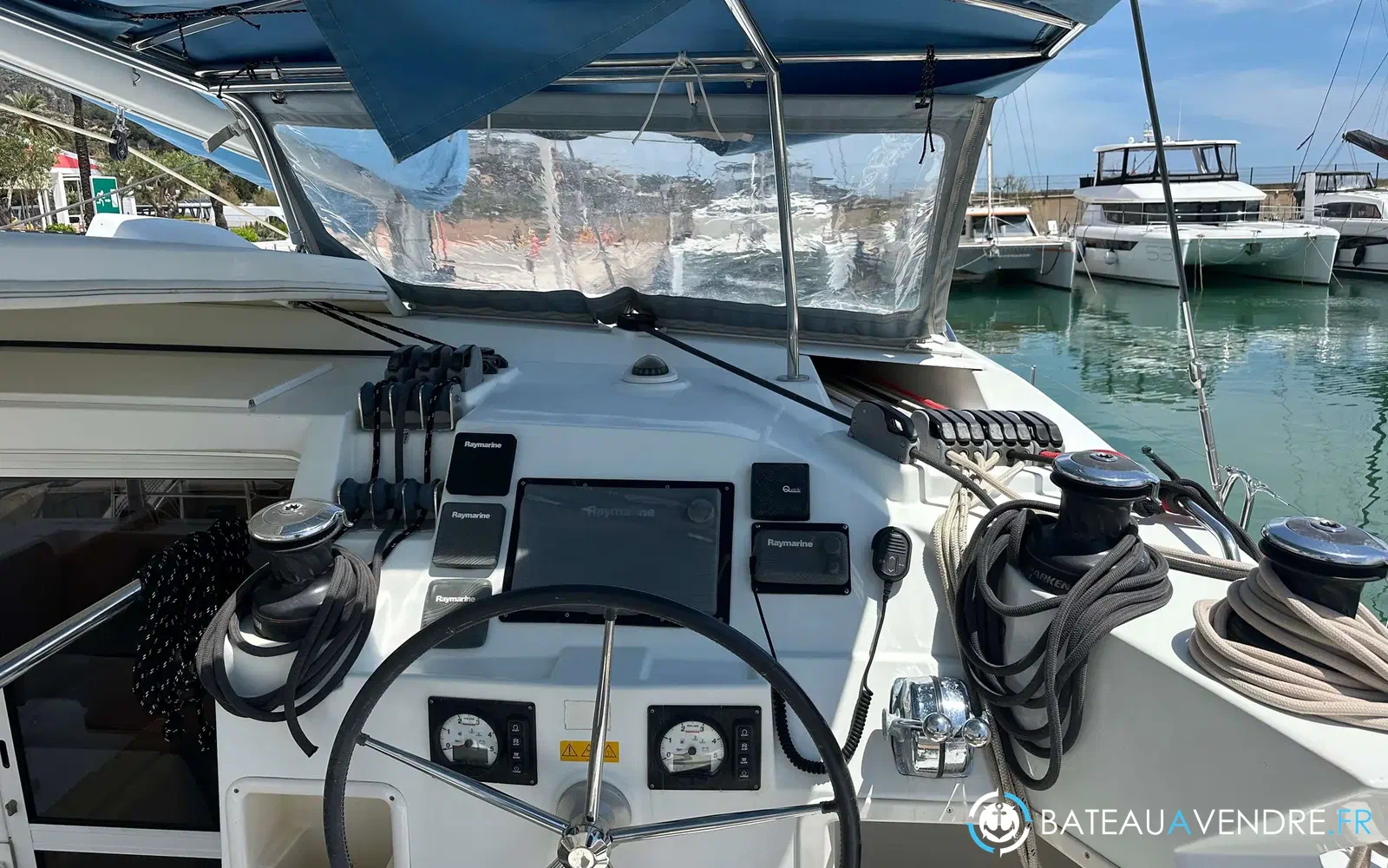 slider 5 Lagoon 421