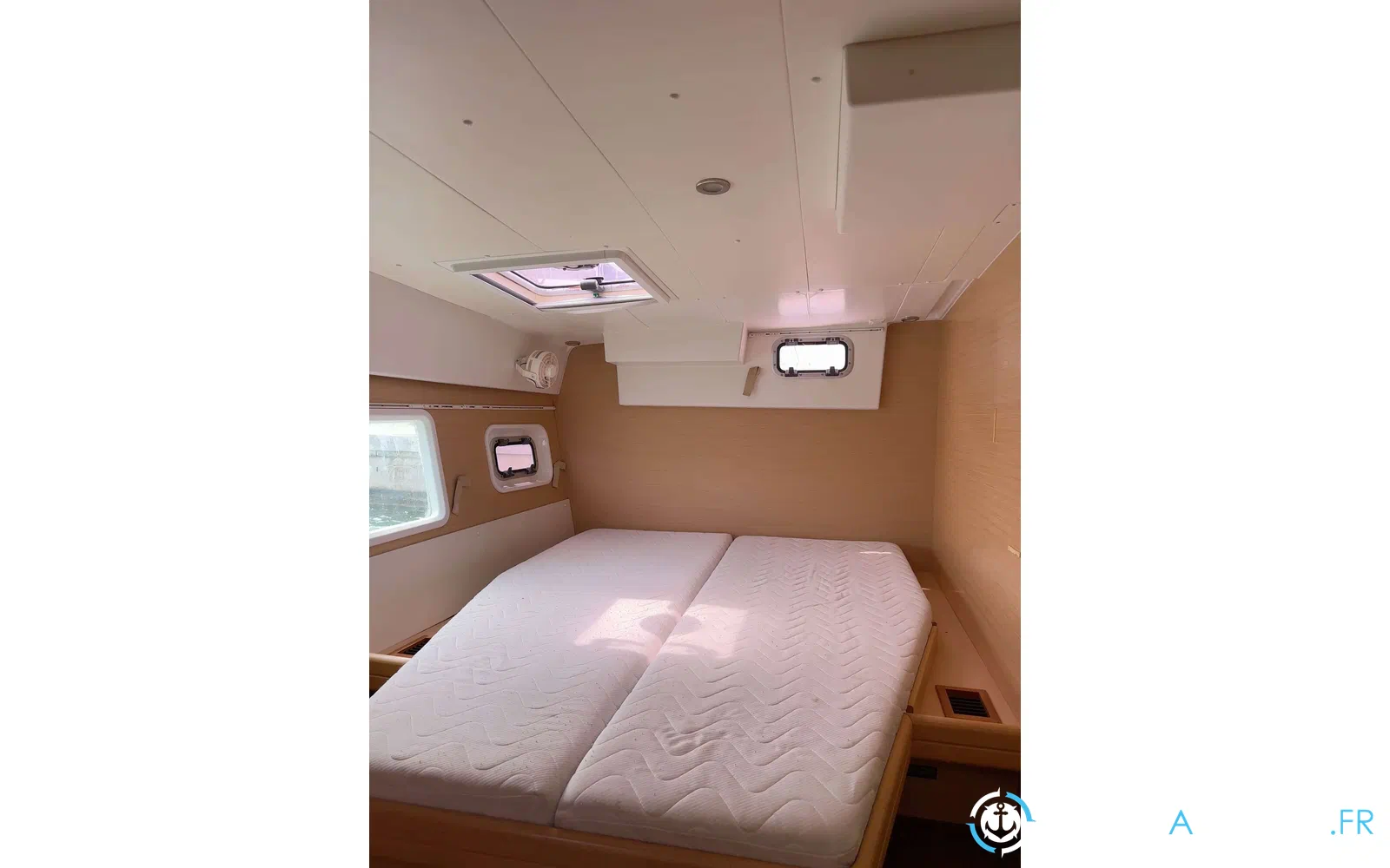 slider 6 Lagoon 421