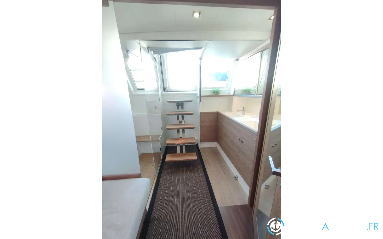 slider 29 Lagoon 620