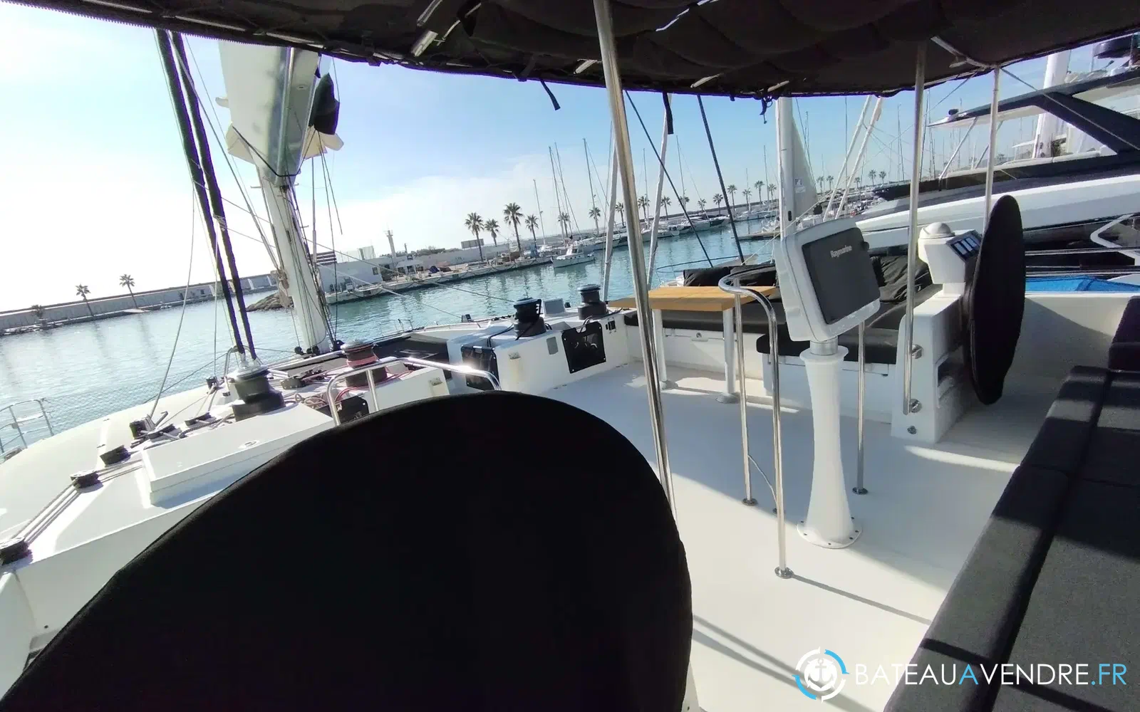 slider 37 Lagoon 620