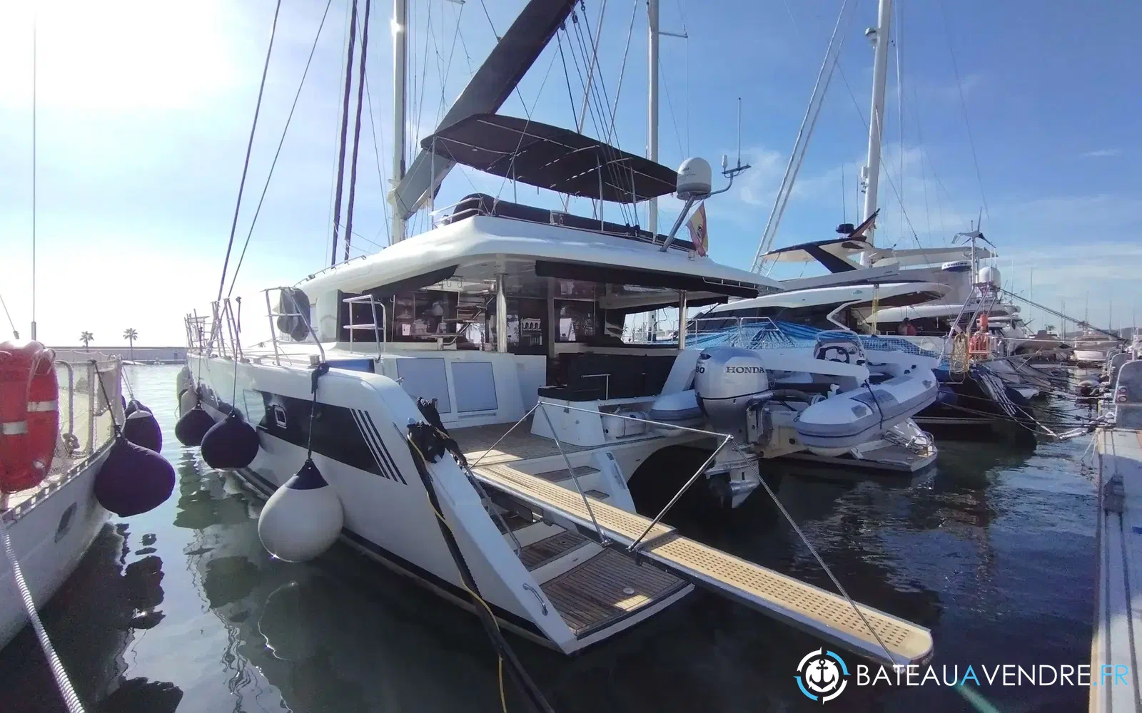 slider 41 Lagoon 620