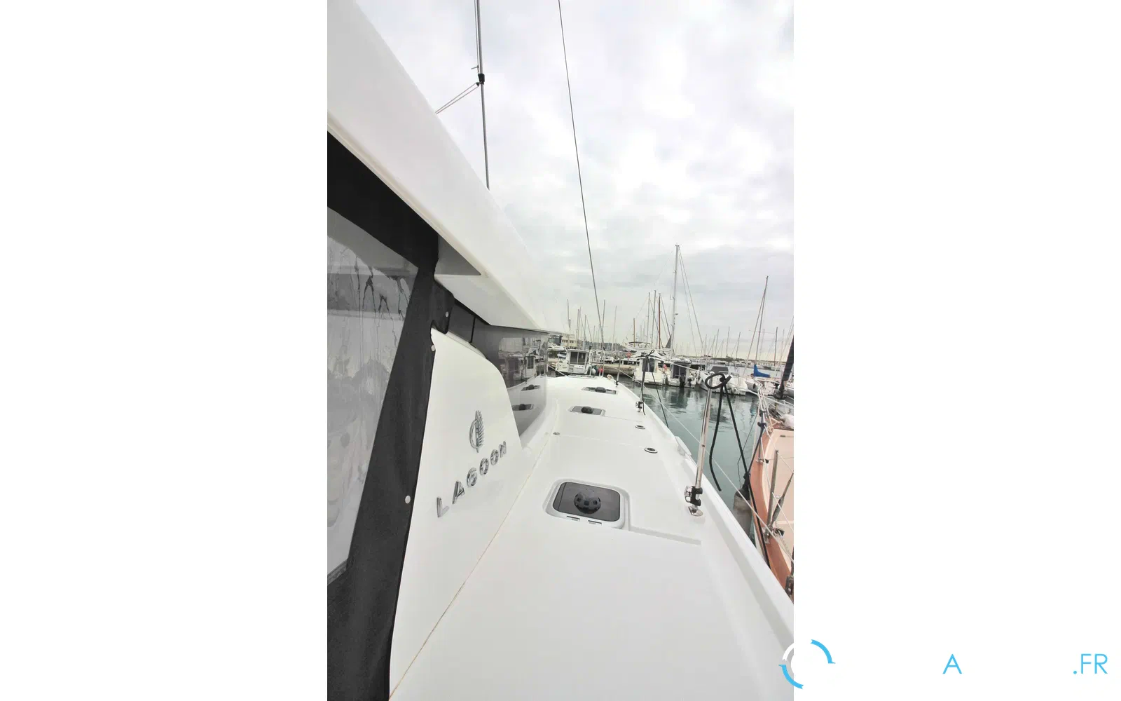 slider 23 Lagoon 42