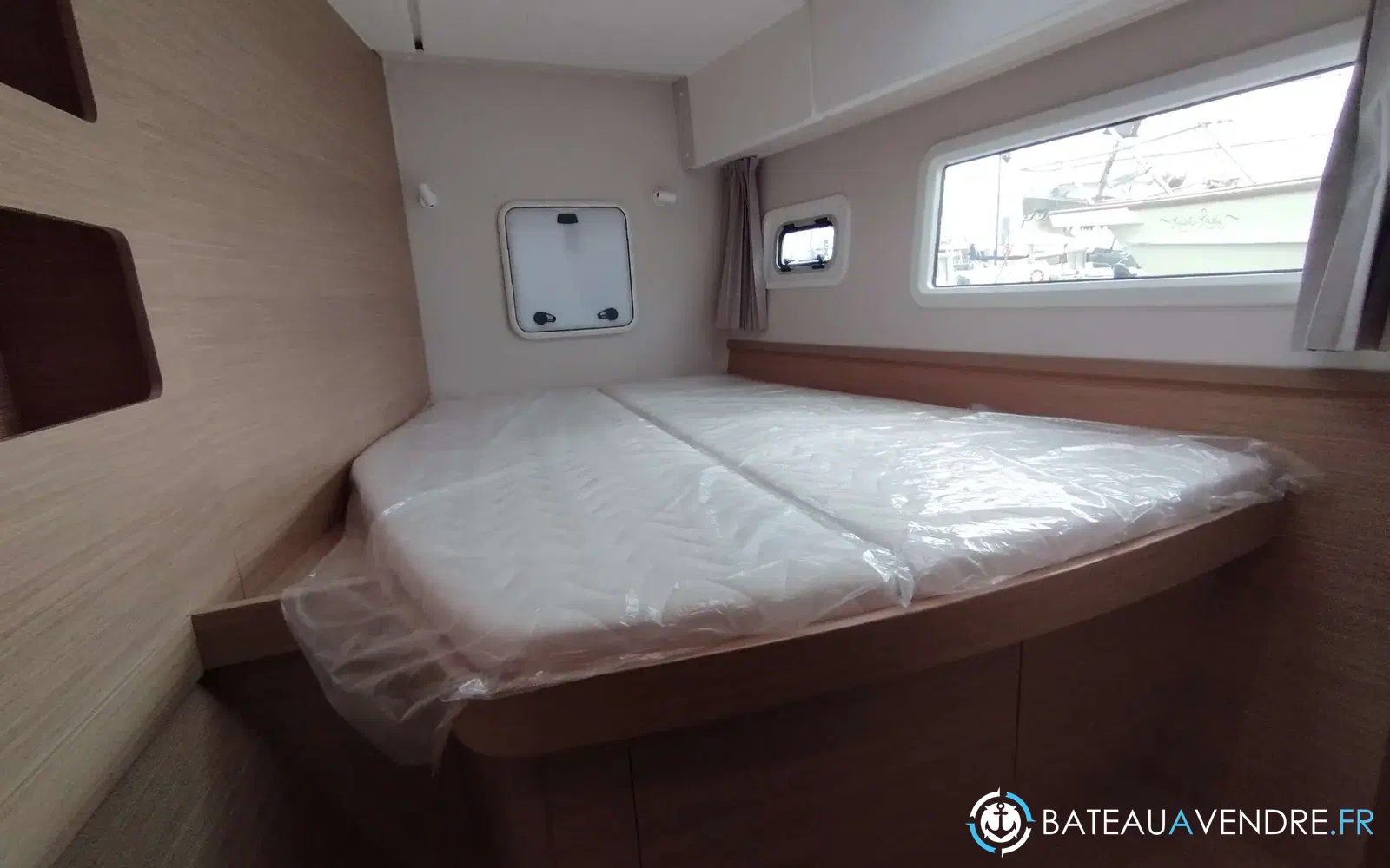 slider 6 Lagoon 42