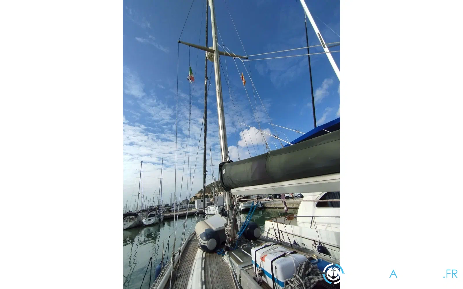 slider 11 Wauquiez Hood 38