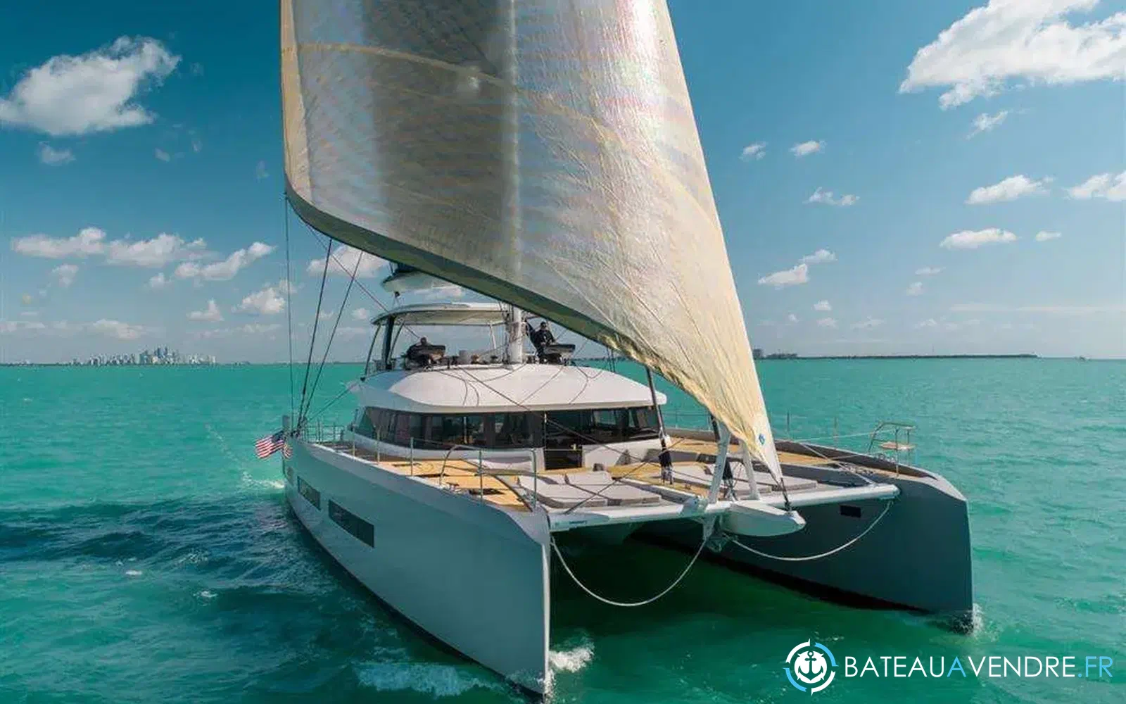 slider 32 Lagoon Seventy 7