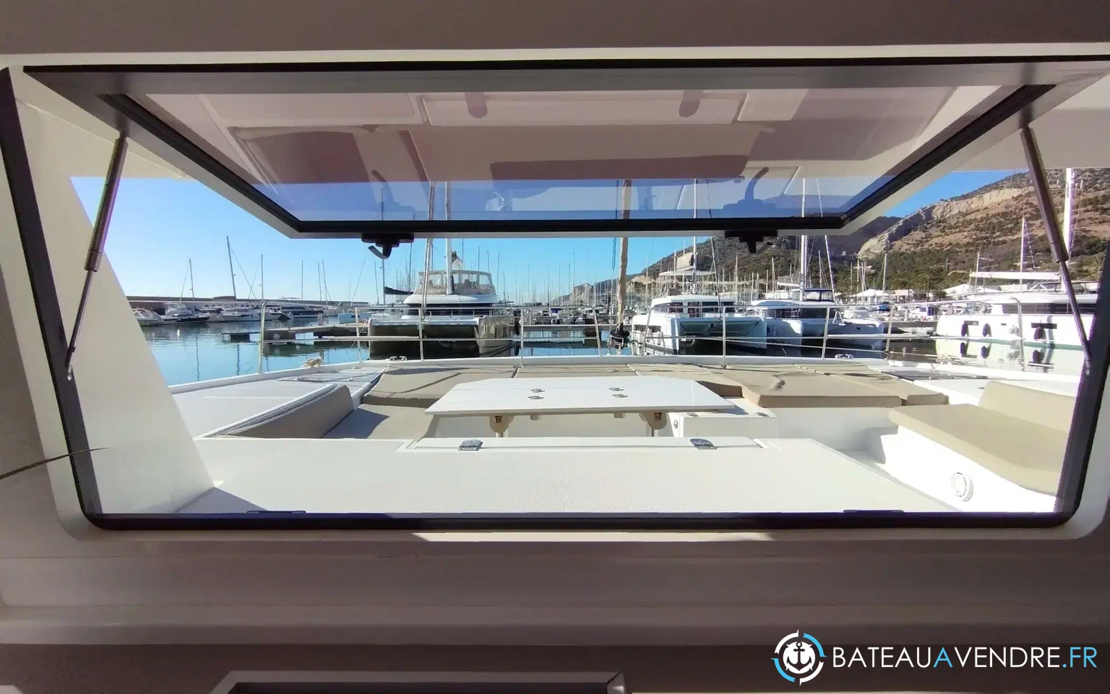 slider 4 Bali Catamarans Bali 5.4