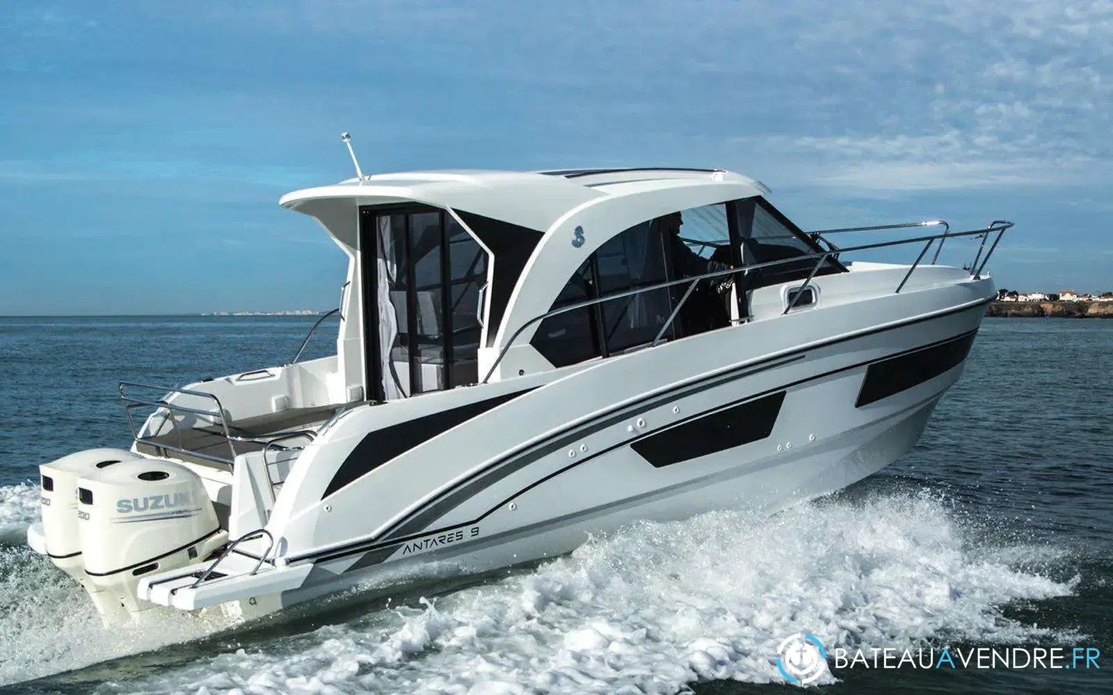 slider 12 Beneteau Antares Serie 9