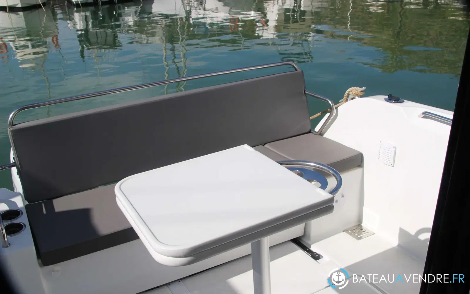 slider 1 Beneteau Antares Serie 9