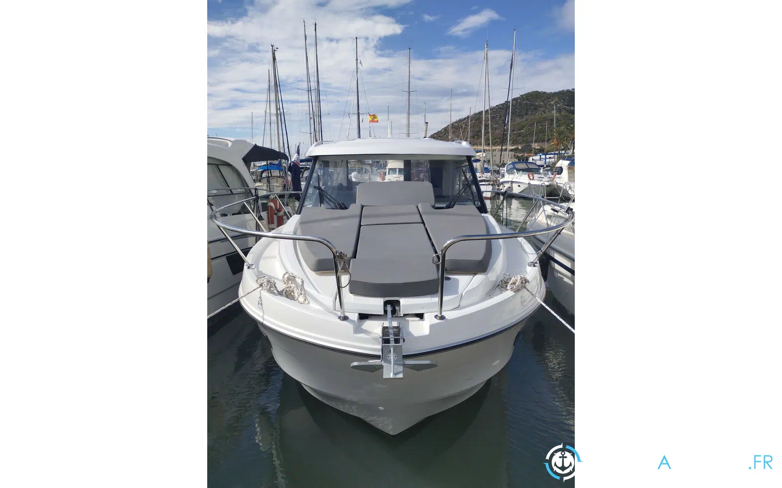 slider 19 Beneteau Antares Serie 9