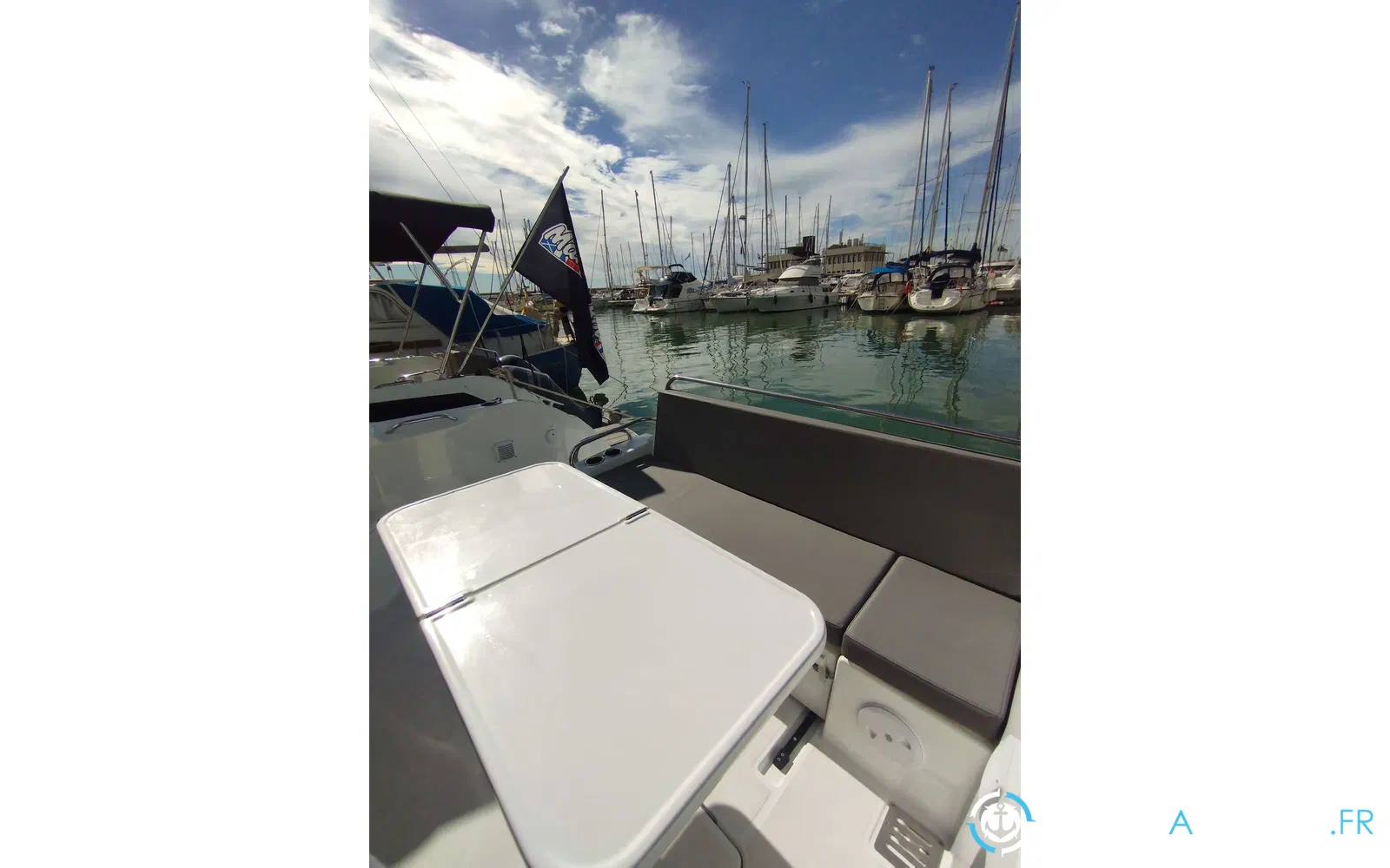 slider 35 Beneteau Antares Serie 9