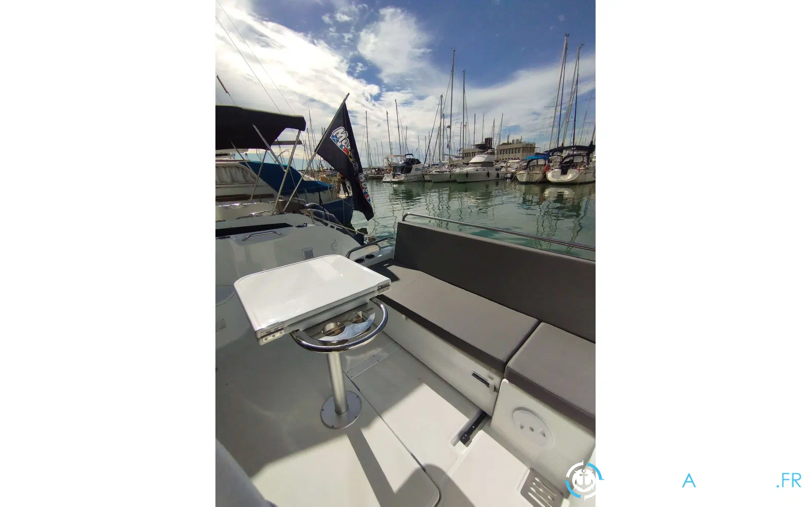 slider 36 Beneteau Antares Serie 9