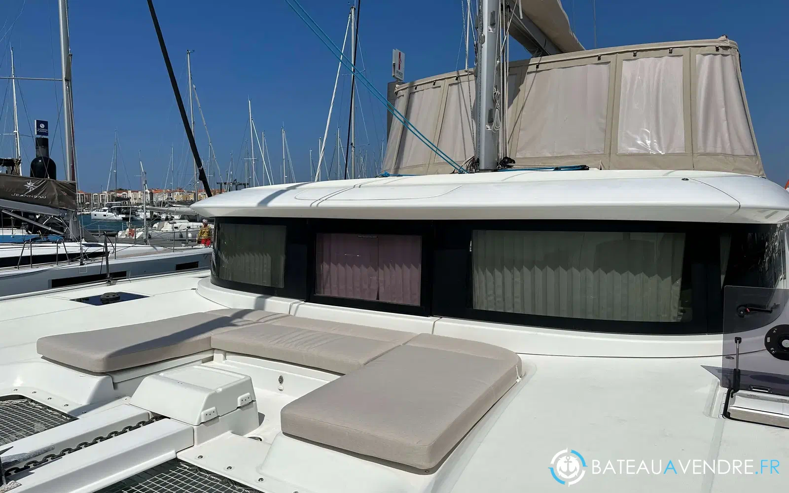 slider 13 Lagoon 46