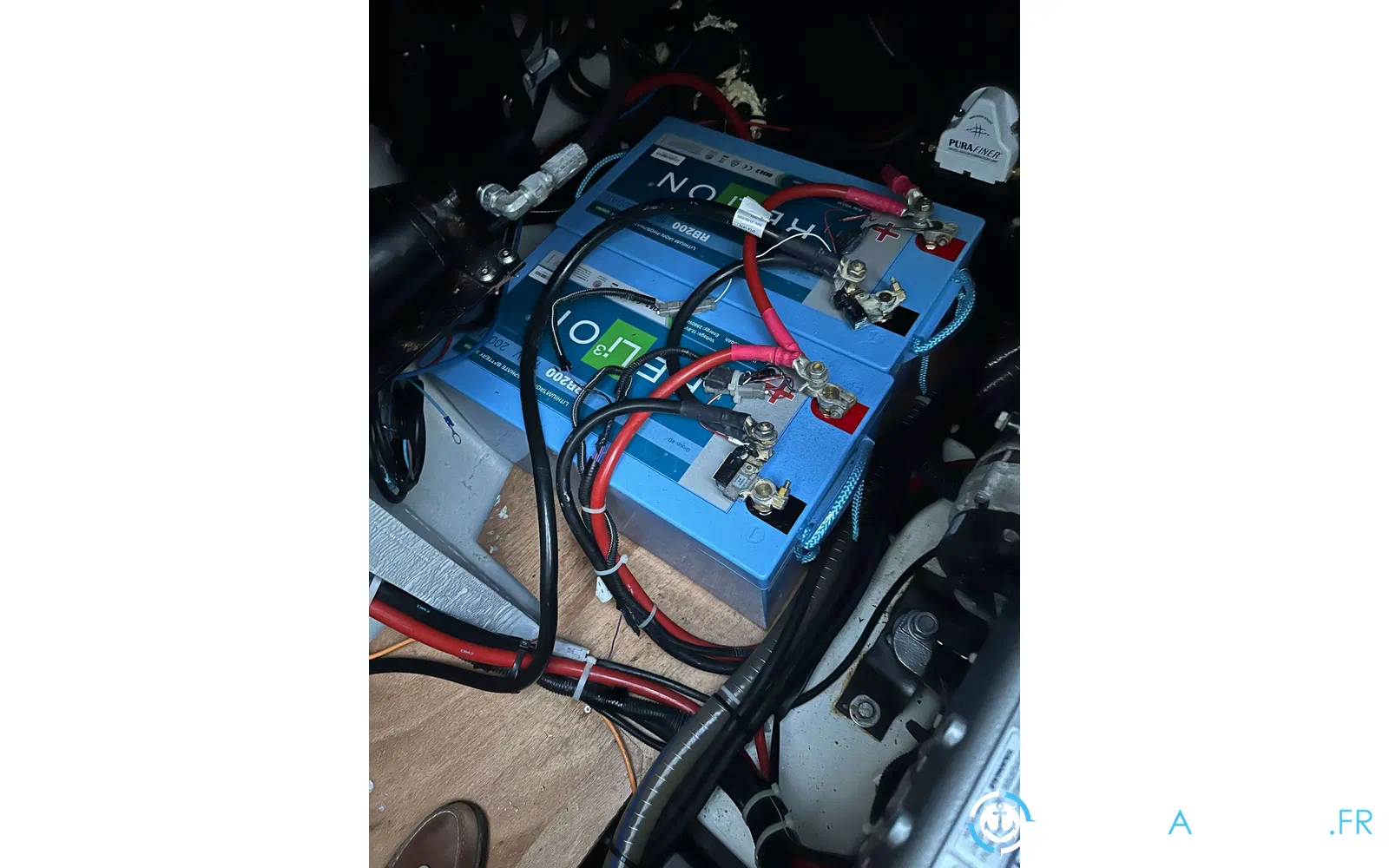 slider 43 Lagoon 46