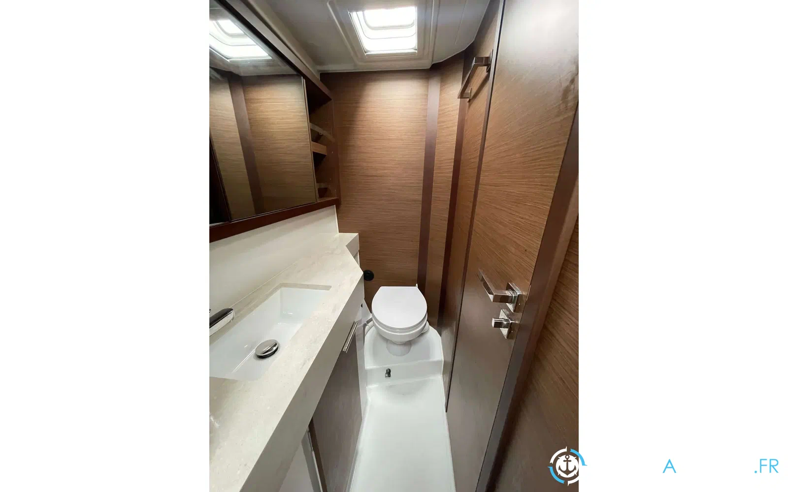slider 12 Lagoon 40