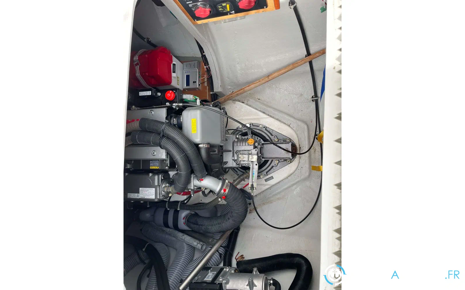 slider 14 Lagoon 40