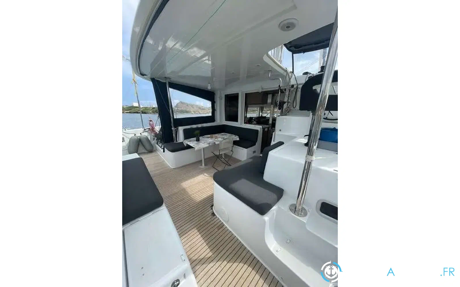 slider 16 Lagoon 40
