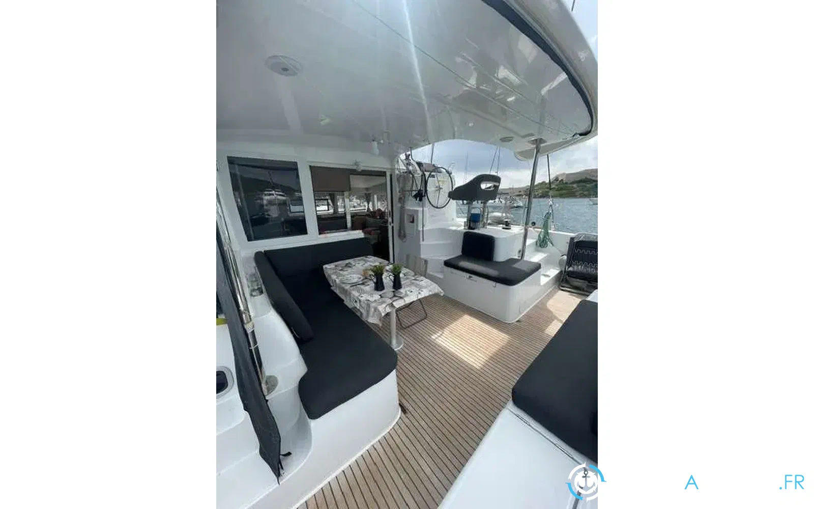 slider 21 Lagoon 40