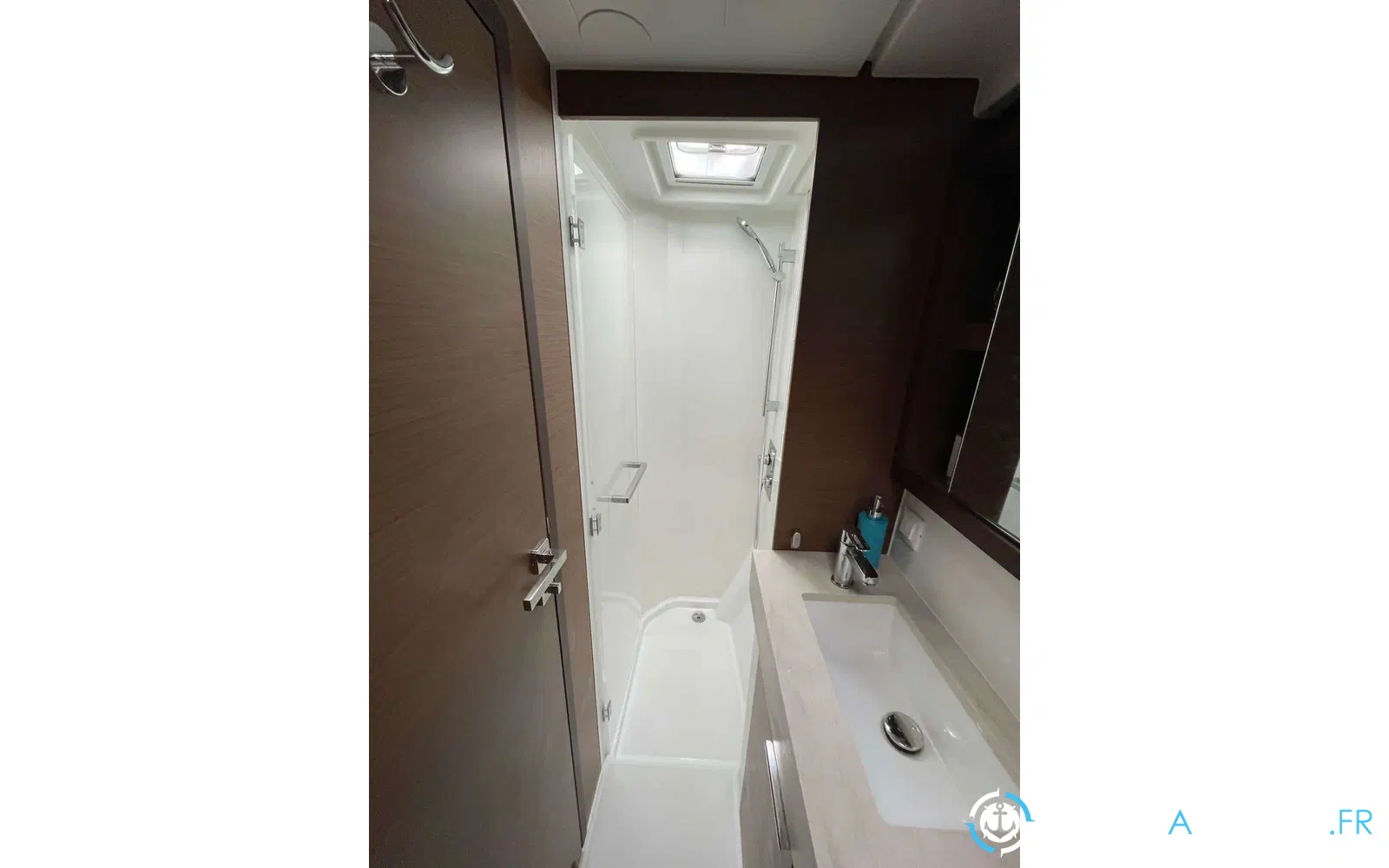slider 5 Lagoon 40