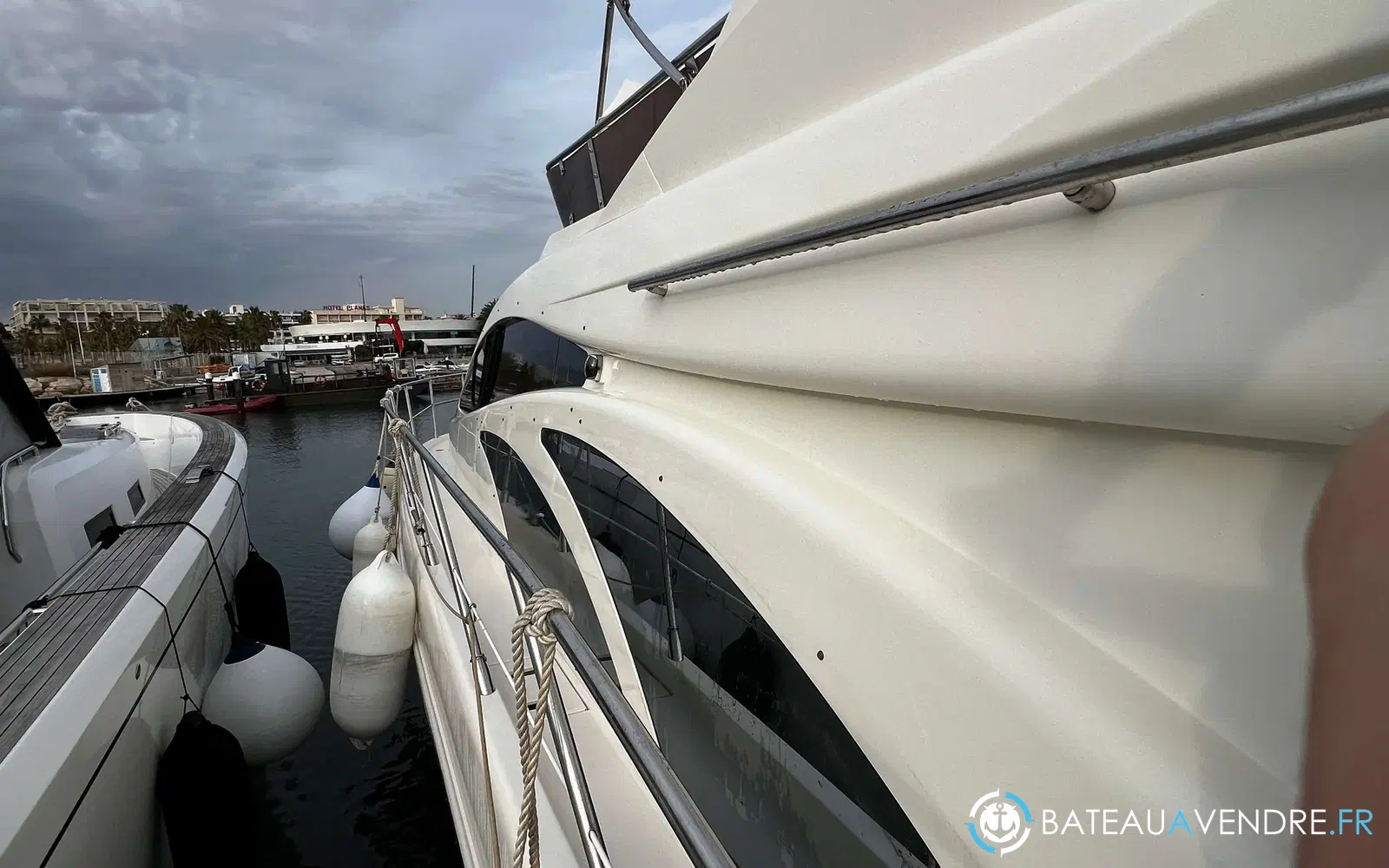 slider 13 Azimut 50 Fly