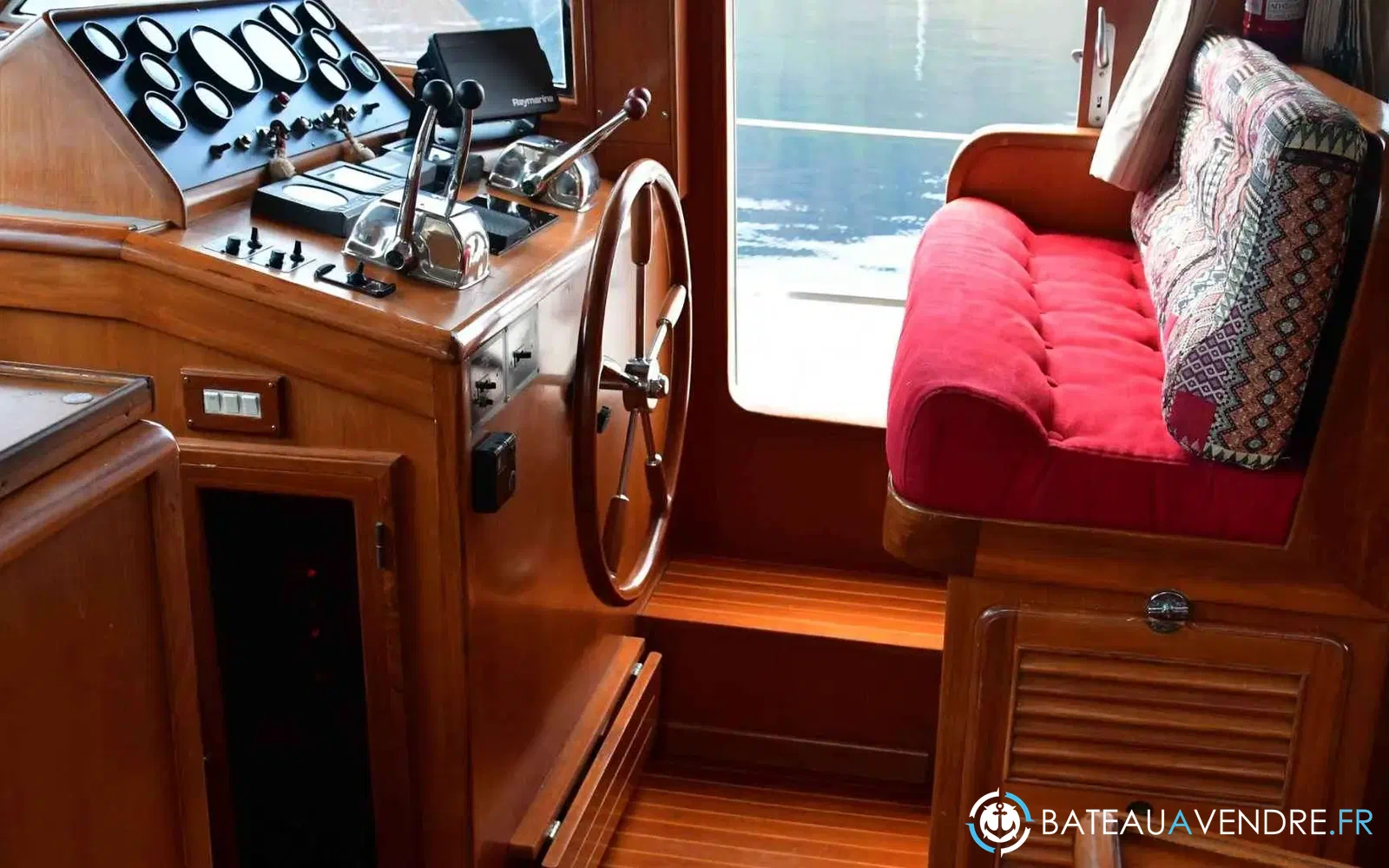 slider 27 Trader 44