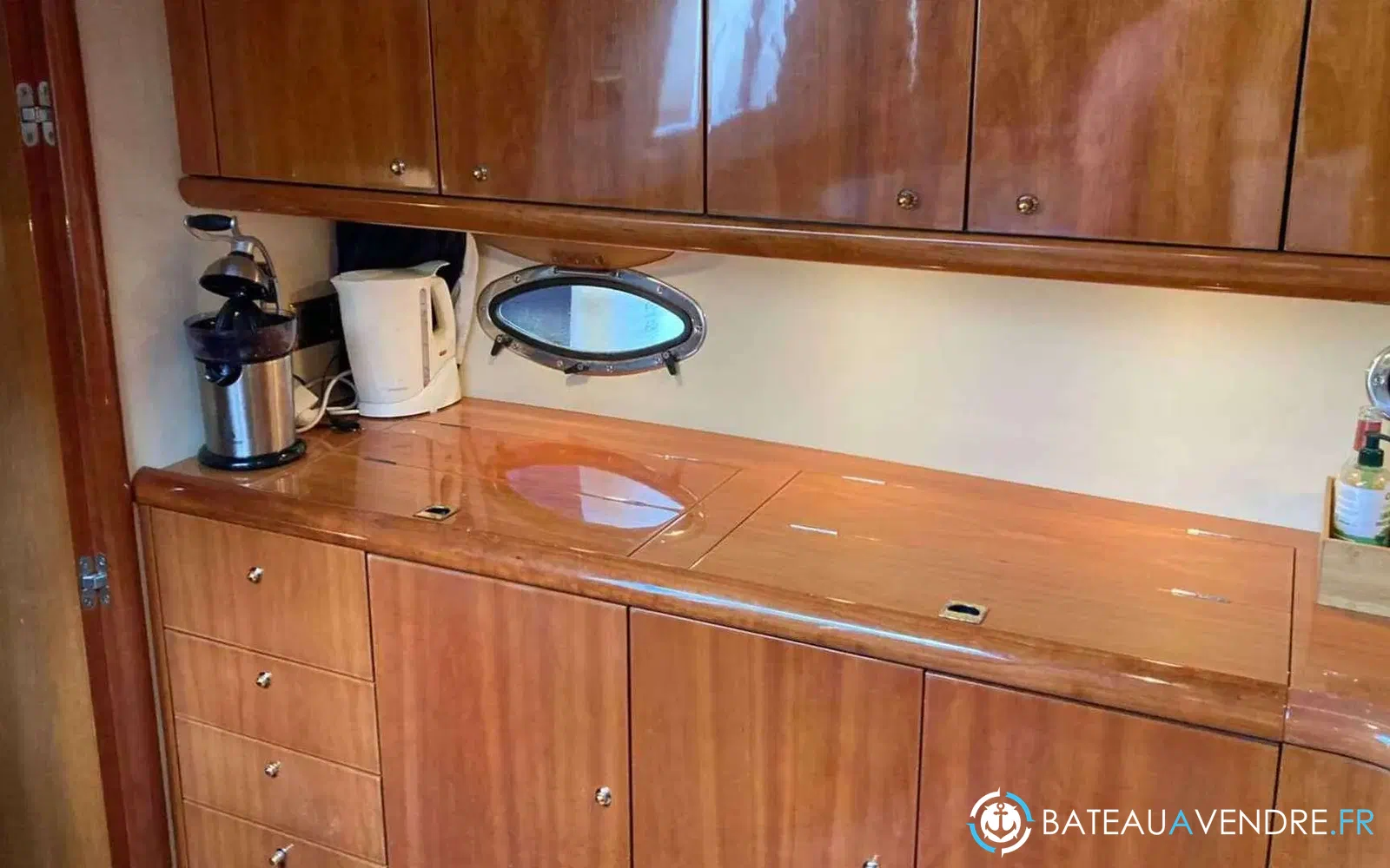 slider 32 Sunseeker Camargue 50
