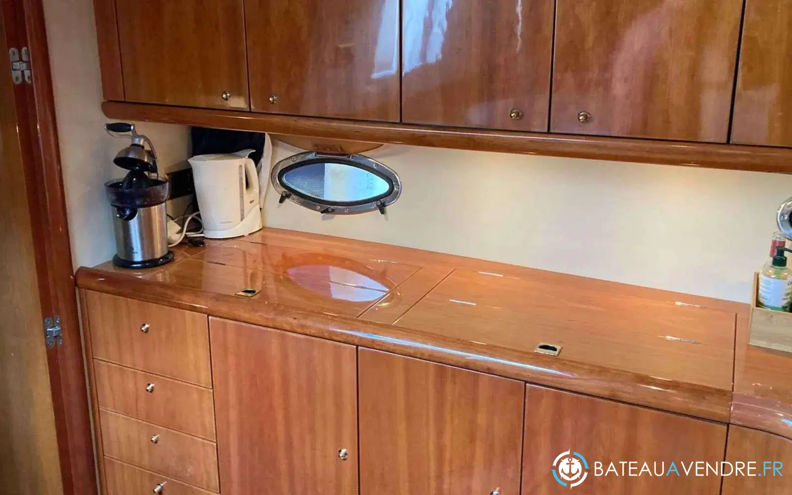 slider 6 Sunseeker Camargue 50