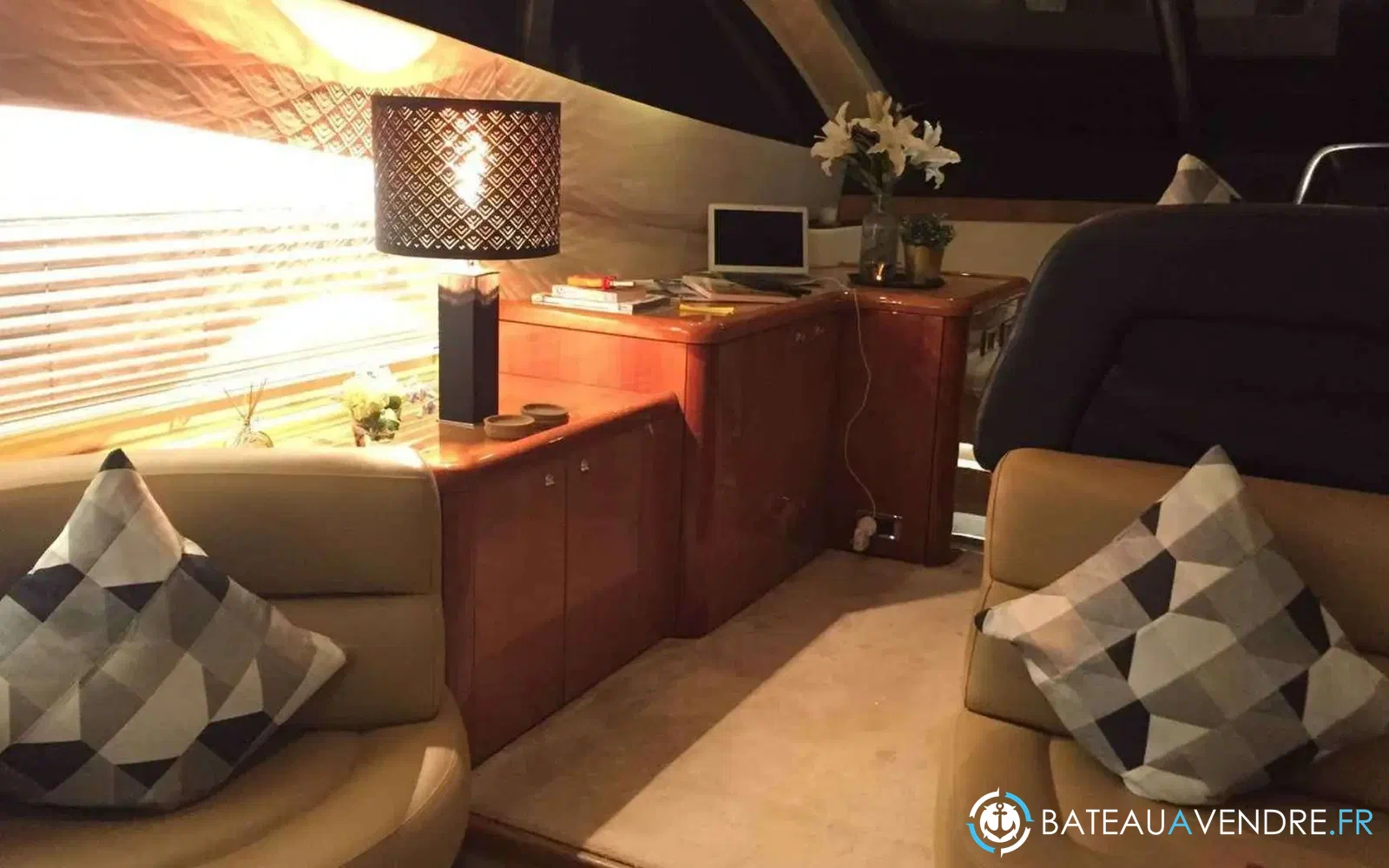 slider 13 Sunseeker Predator 62