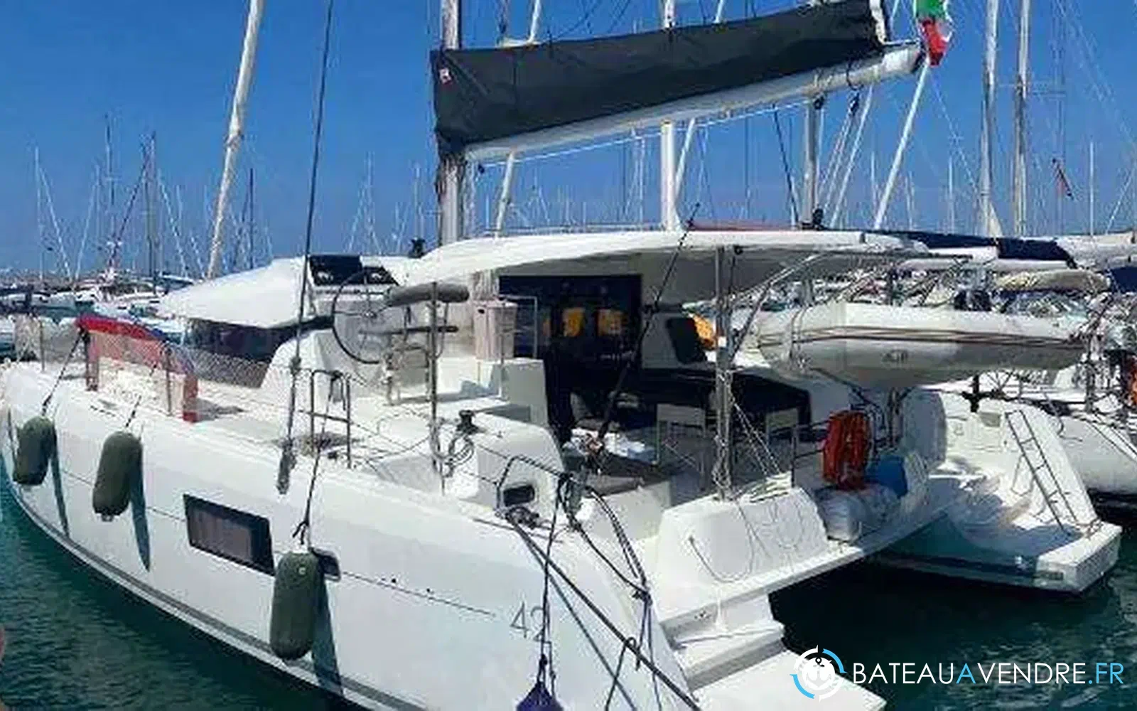 slider 10 Lagoon 42