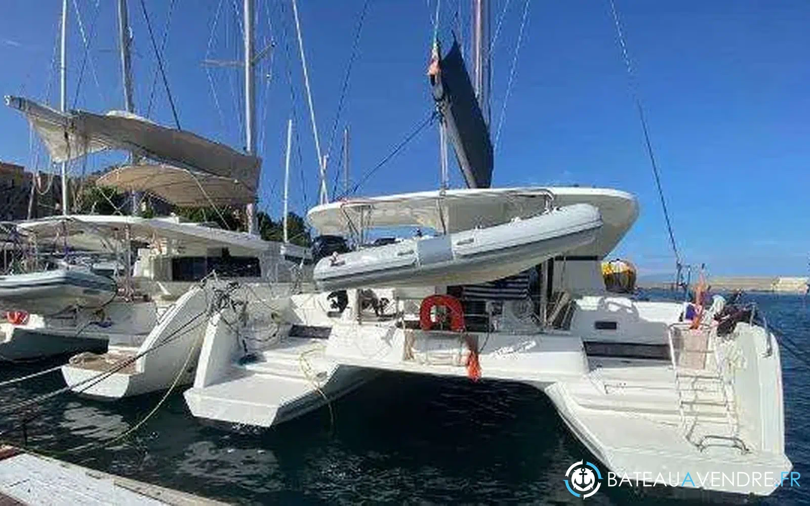 slider 2 Lagoon 42