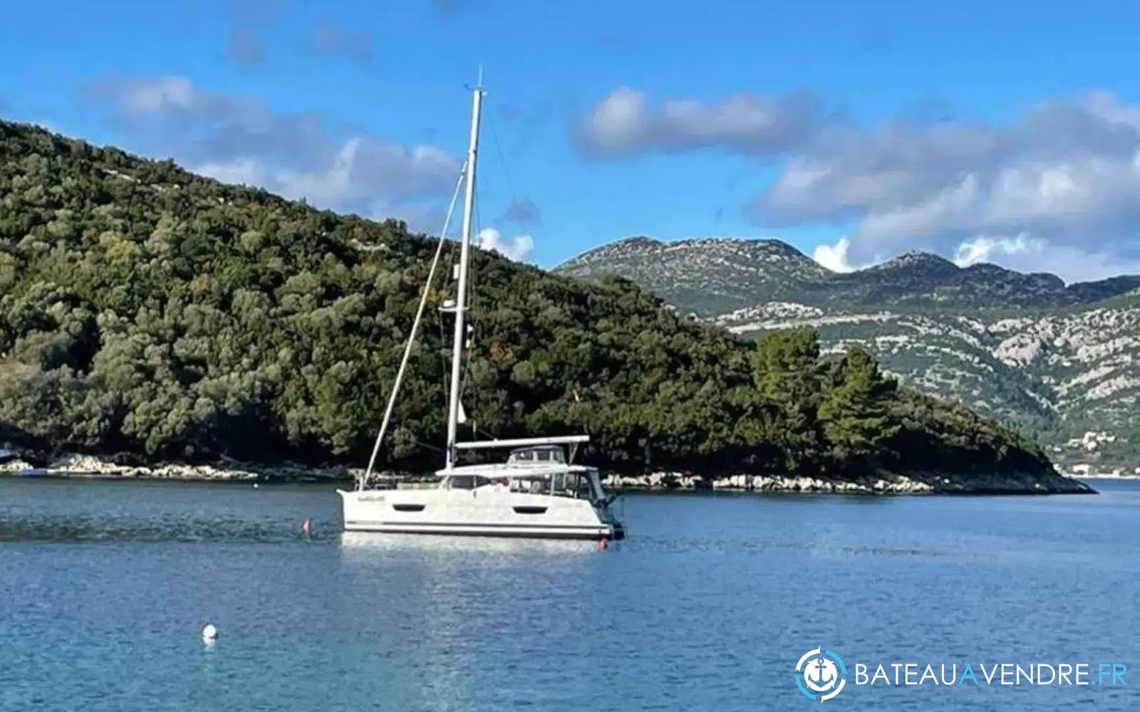 slider 0 Fountaine Pajot Lucia 40
