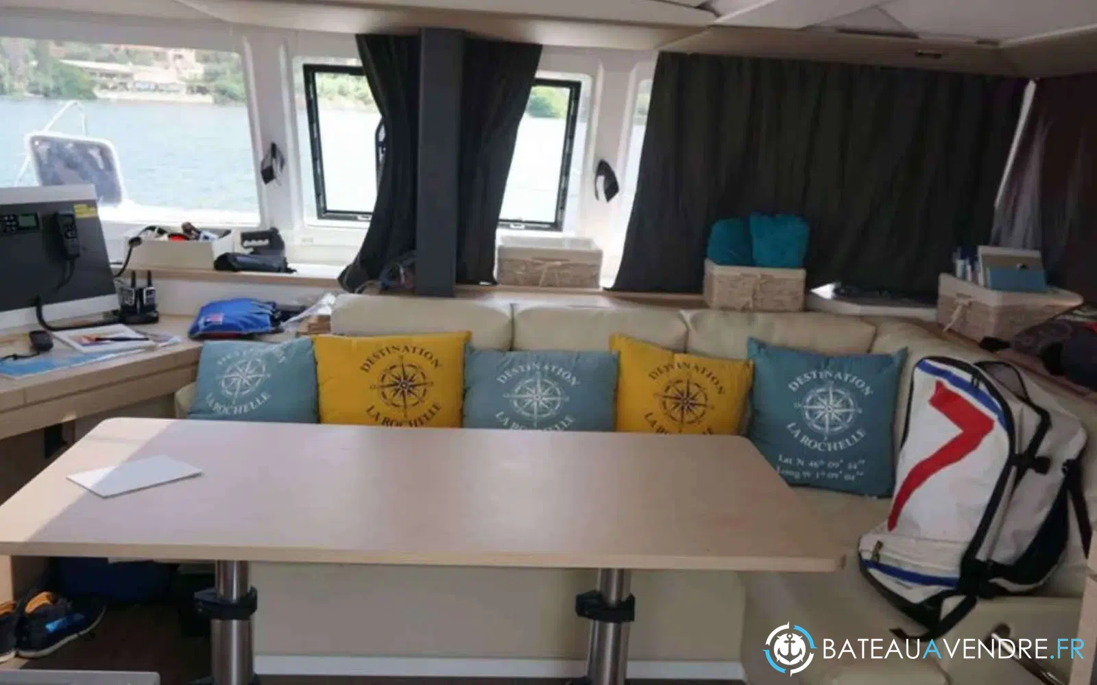 slider 17 Fountaine Pajot Lucia 40