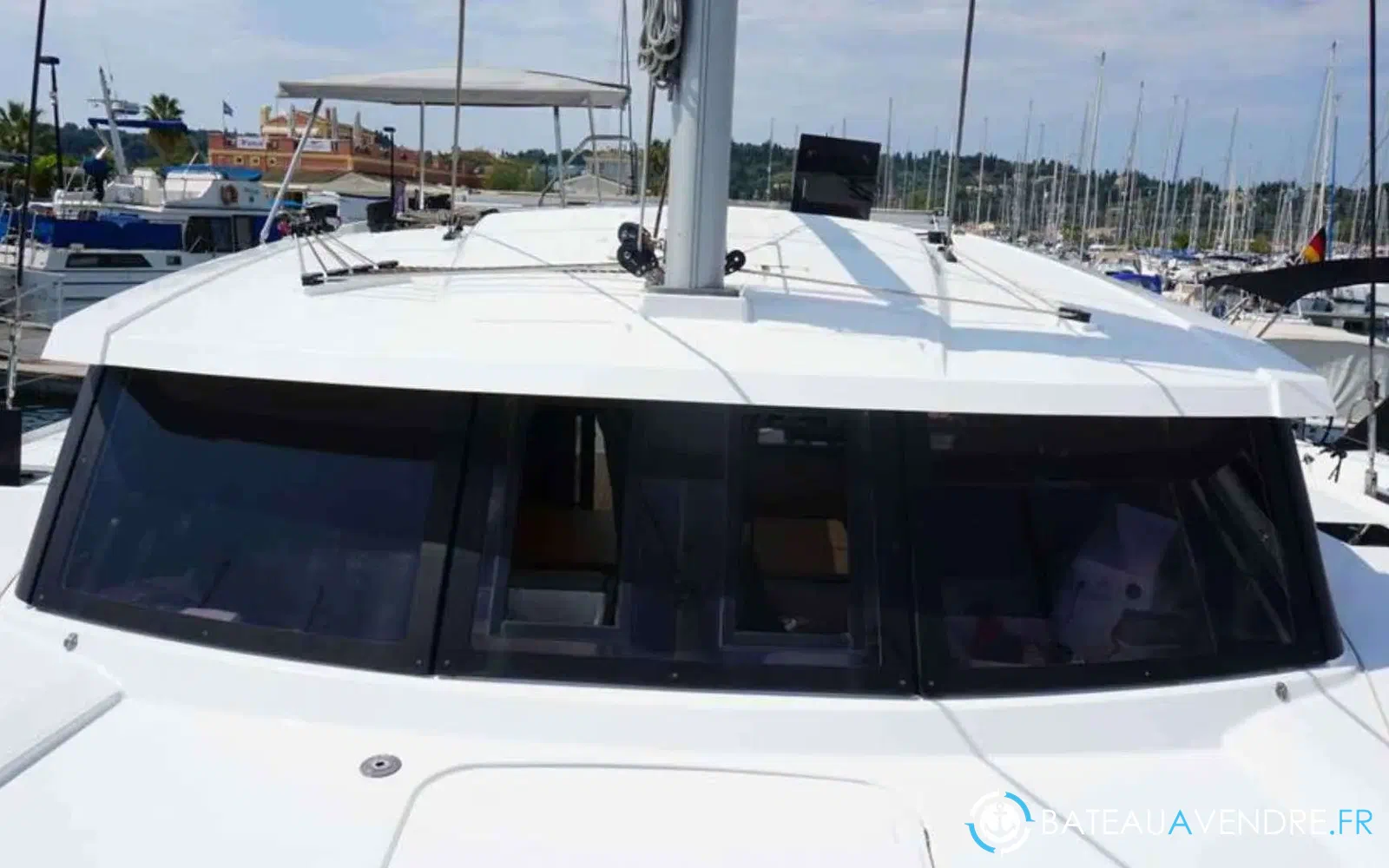 slider 22 Fountaine Pajot Lucia 40