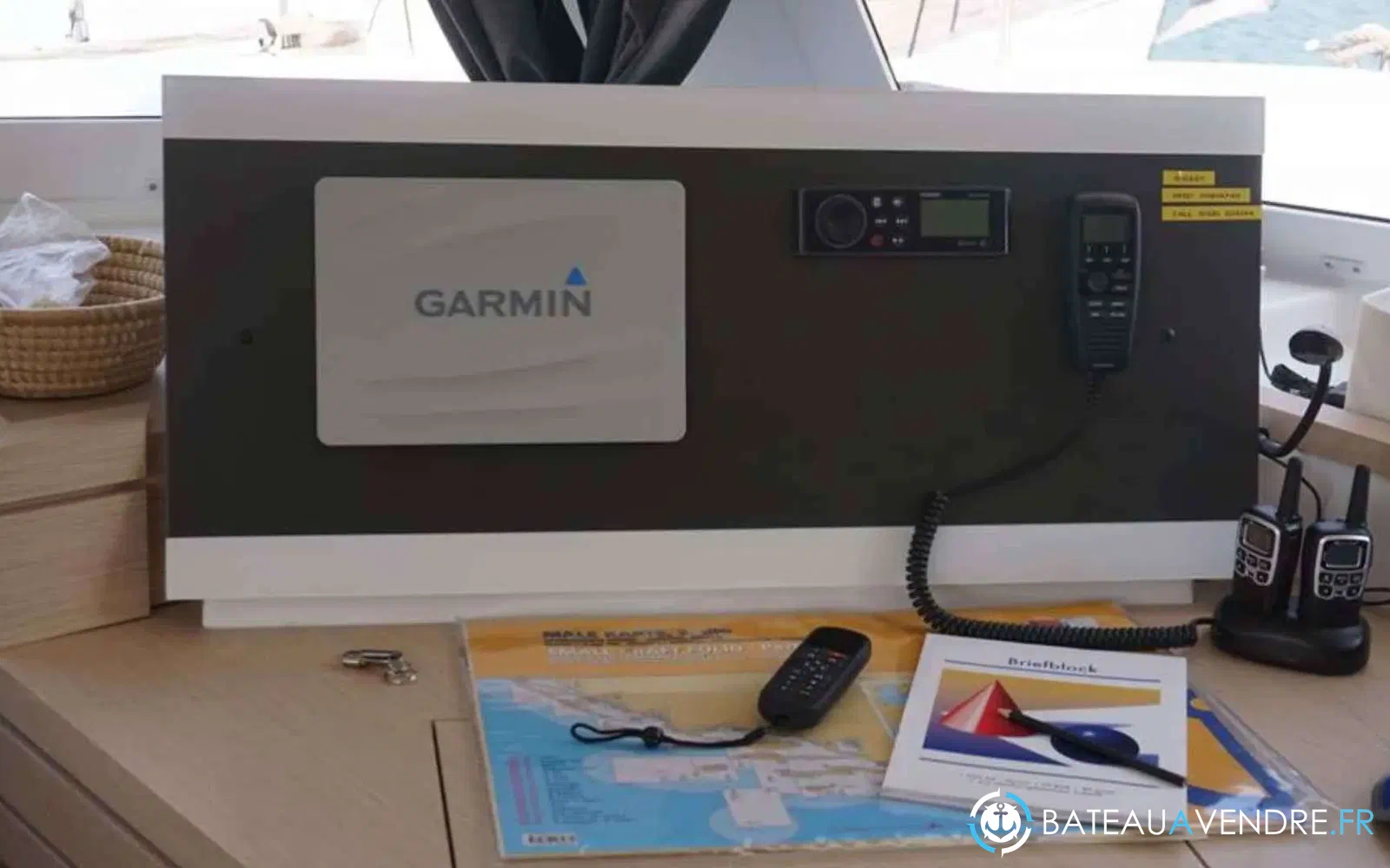 slider 23 Fountaine Pajot Lucia 40