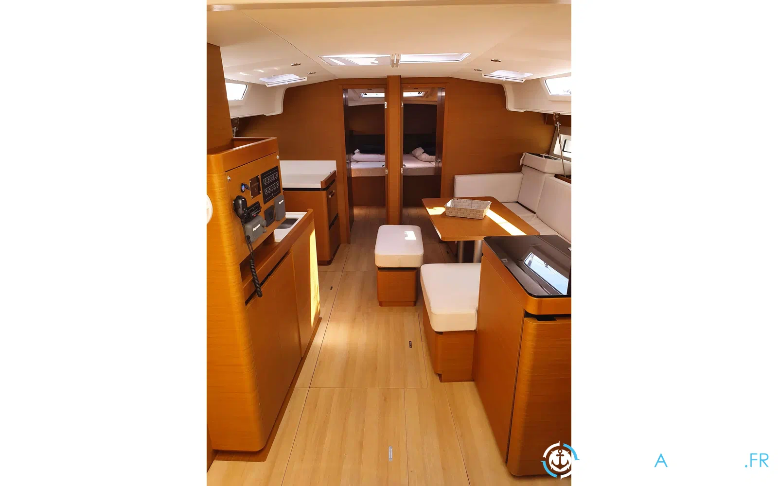 slider 9 Jeanneau Sun Odyssey 490