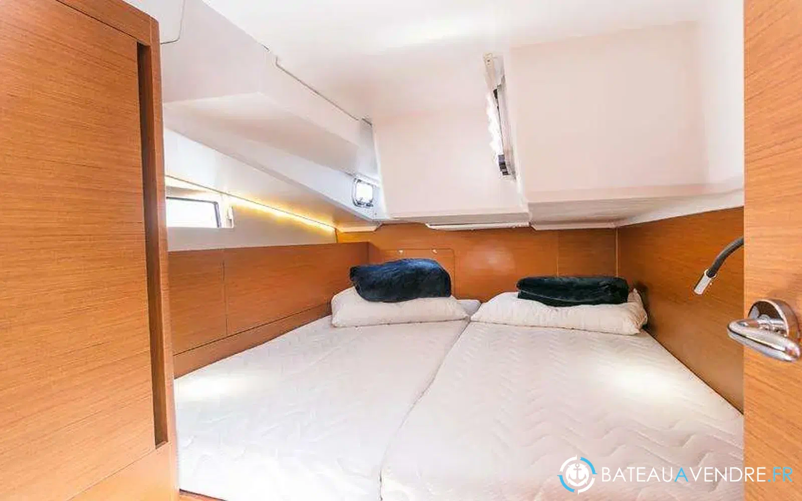 slider 14 Jeanneau Sun Odyssey 490