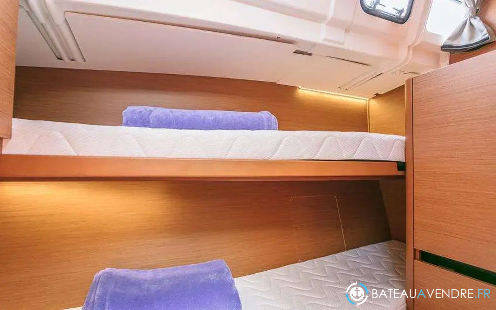 slider 16 Jeanneau Sun Odyssey 490