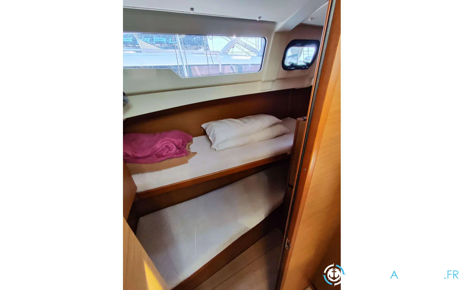 slider 20 Jeanneau Sun Odyssey 490