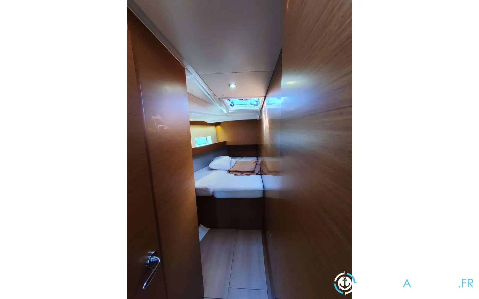 slider 28 Jeanneau Sun Odyssey 490