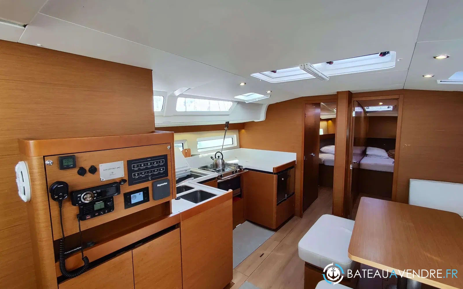 slider 5 Jeanneau Sun Odyssey 490