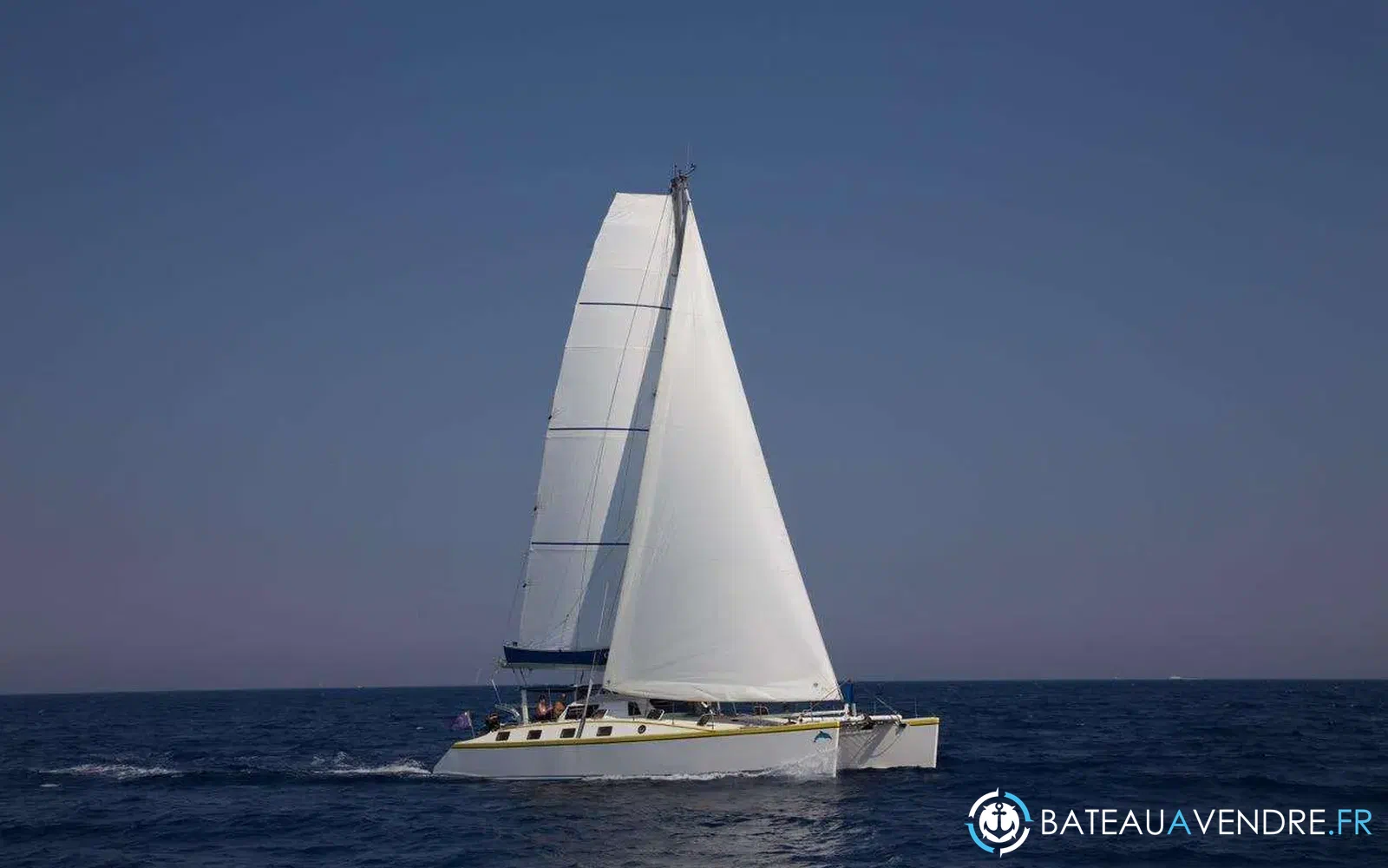 slider 0 Custom Catamaran