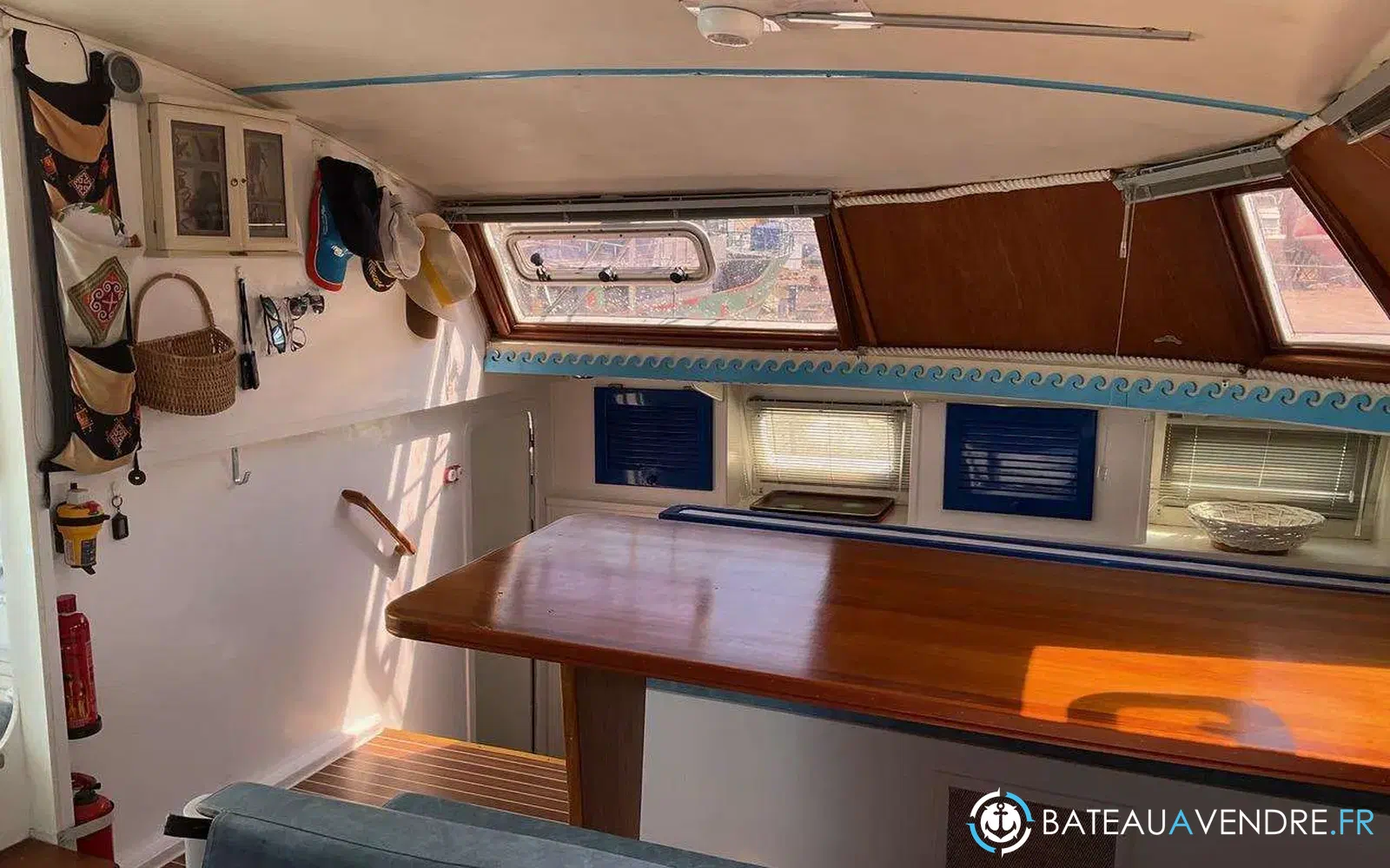 slider 22 Custom Catamaran