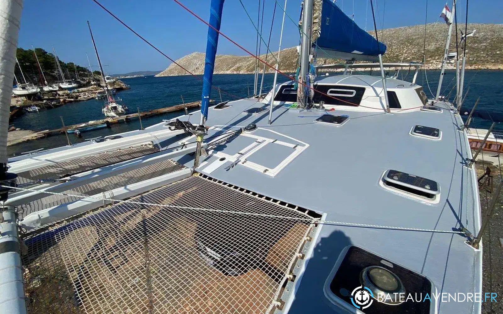 slider 27 Custom Catamaran