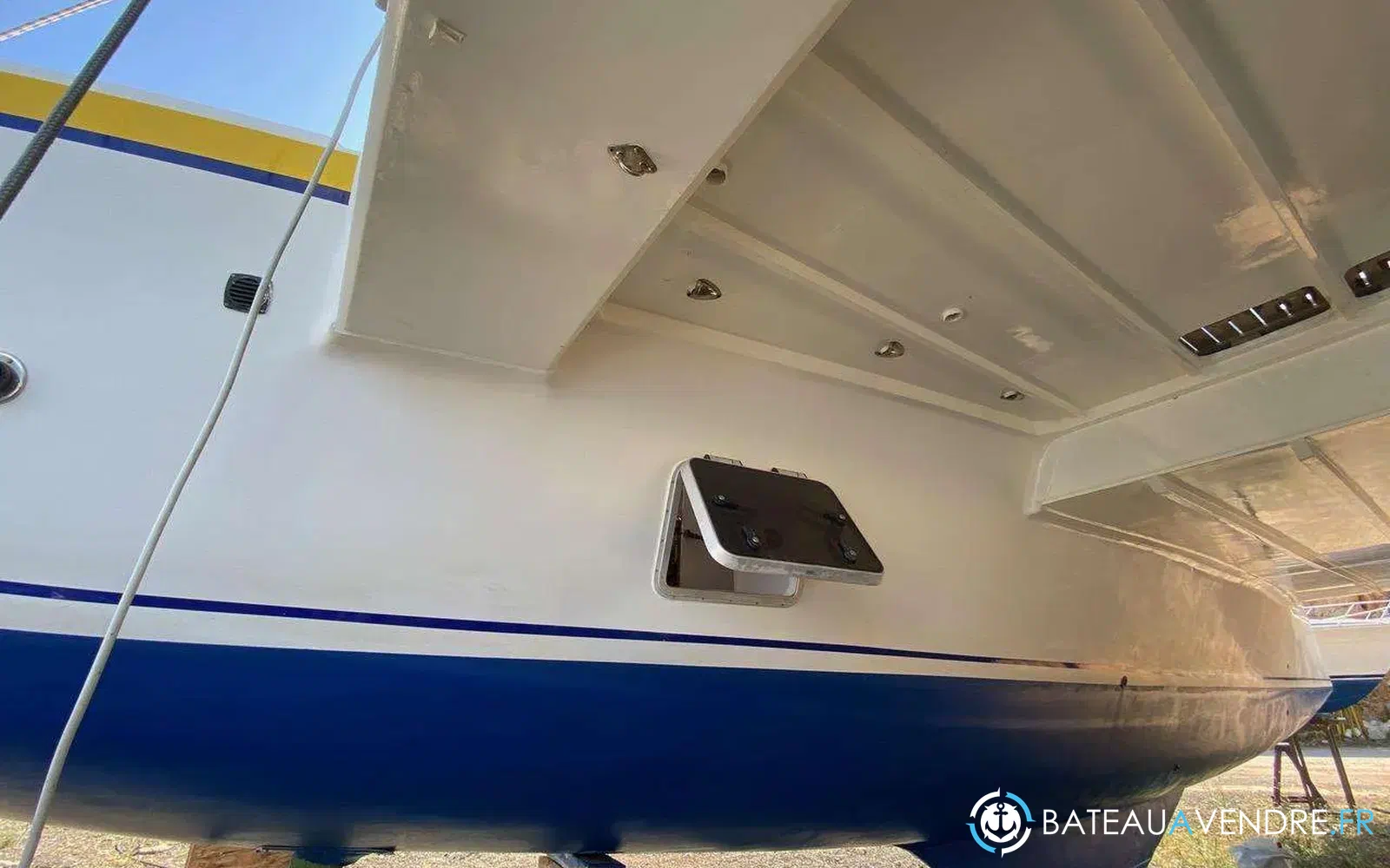 slider 29 Custom Catamaran