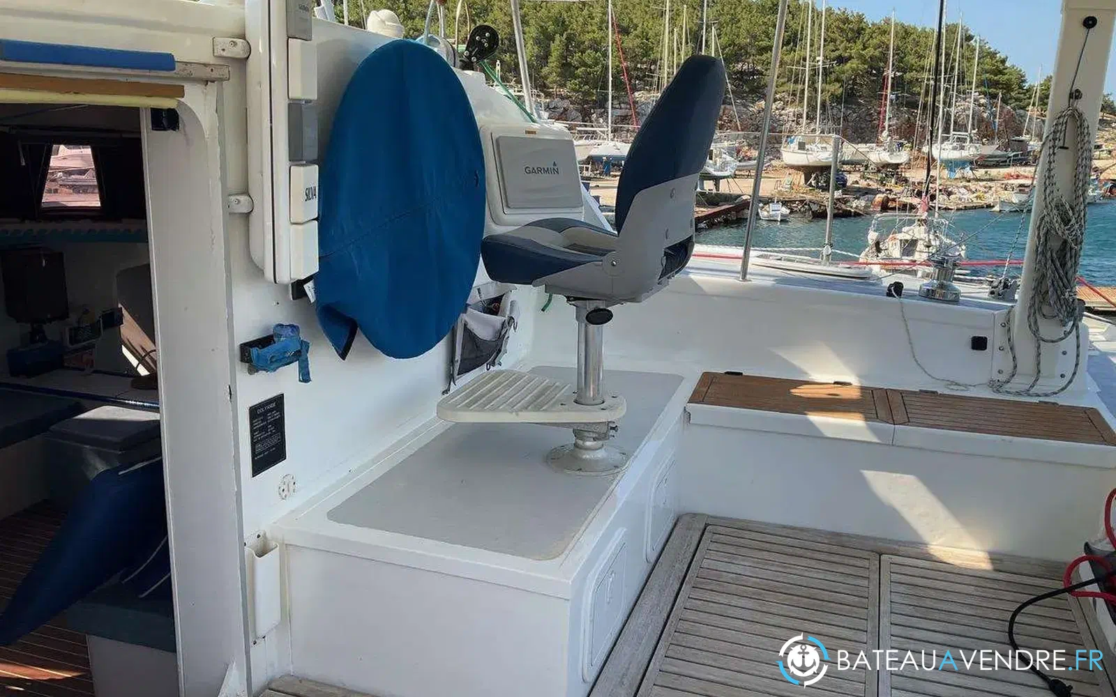 slider 32 Custom Catamaran