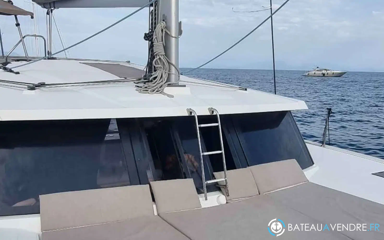 slider 15 Fountaine Pajot Lucia 40