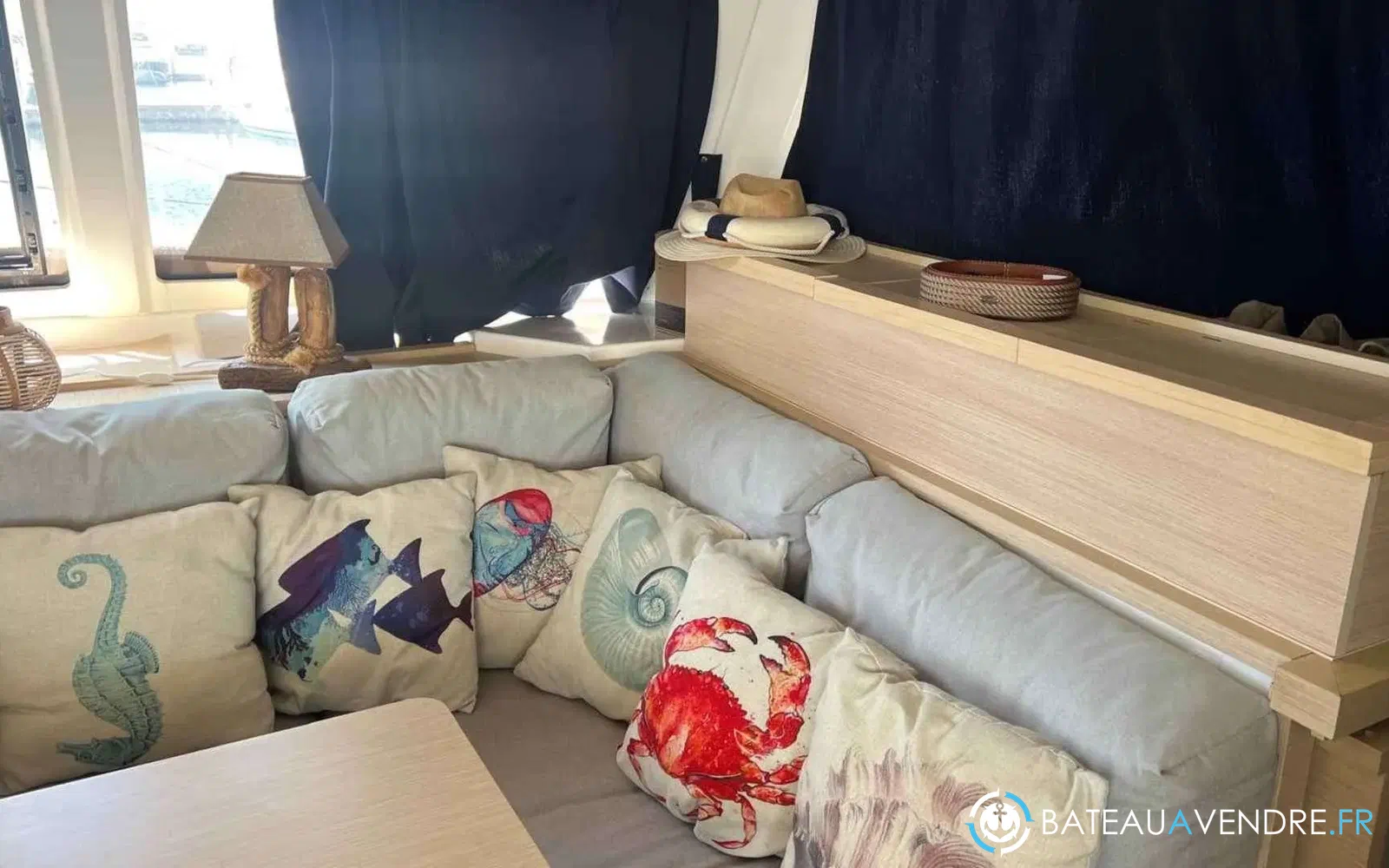 slider 5 Fountaine Pajot Lucia 40