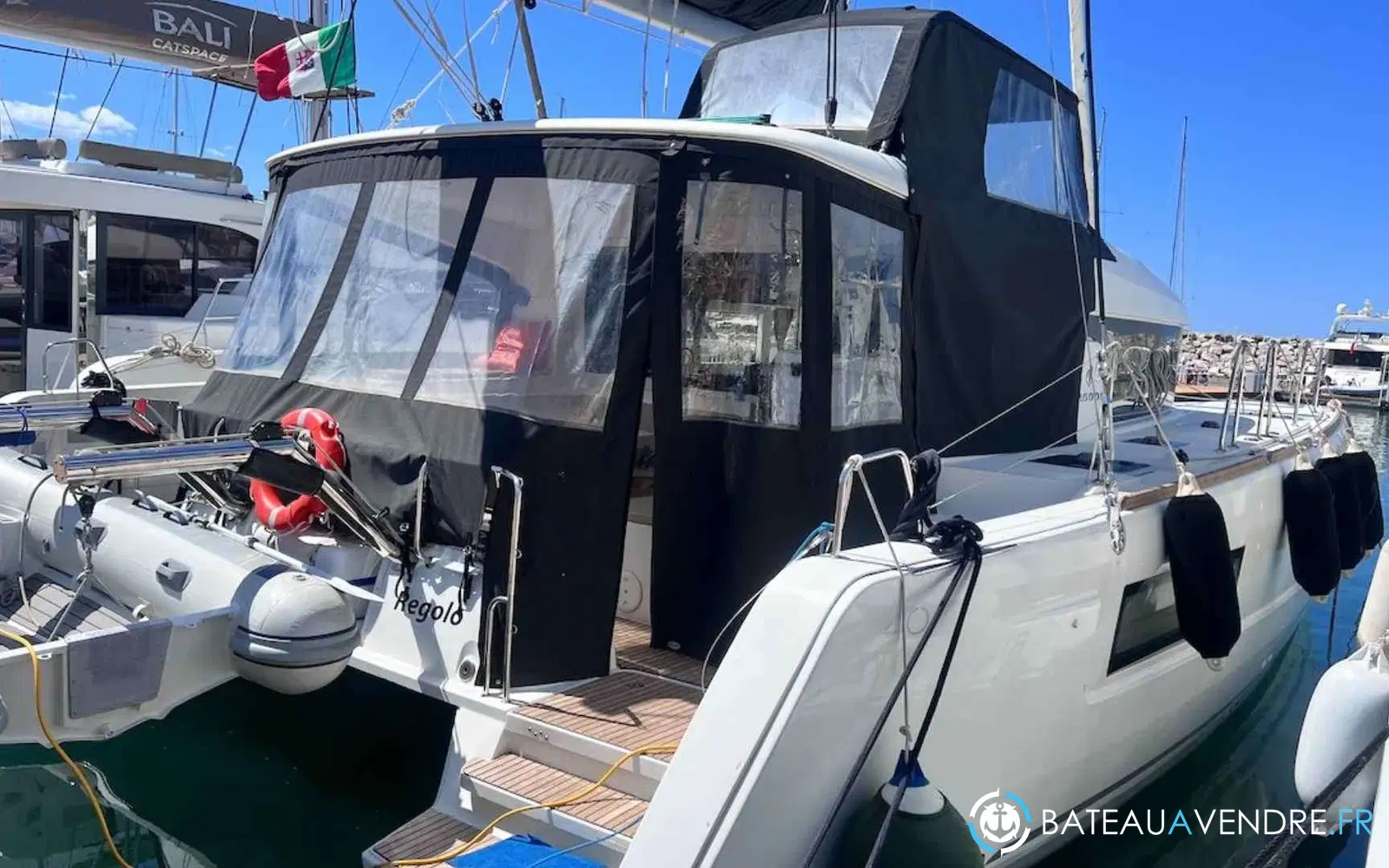 slider 11 Lagoon 40