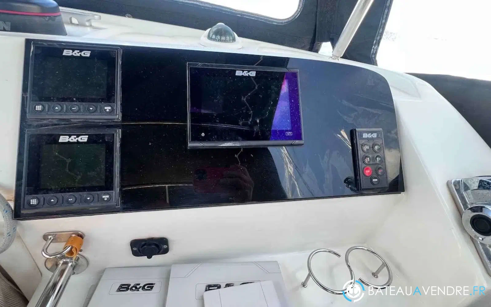 slider 12 Lagoon 40