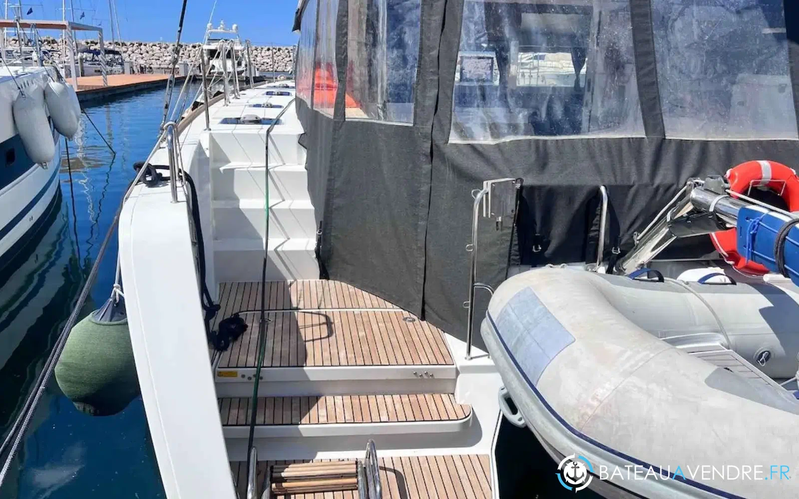 slider 19 Lagoon 40