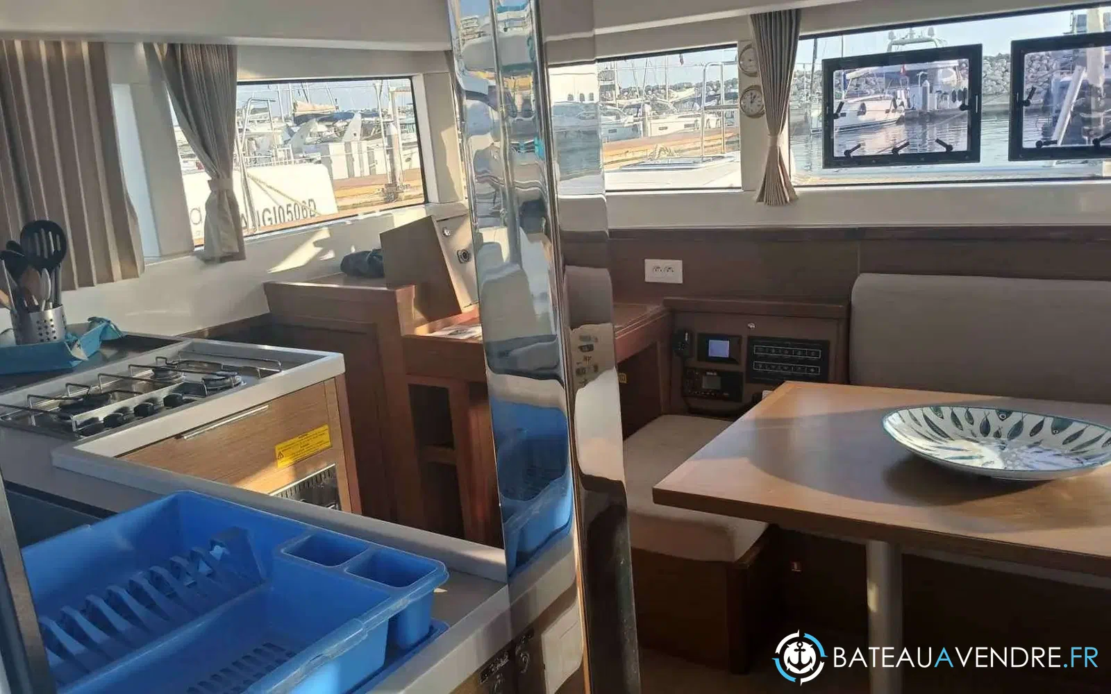 slider 29 Lagoon 40